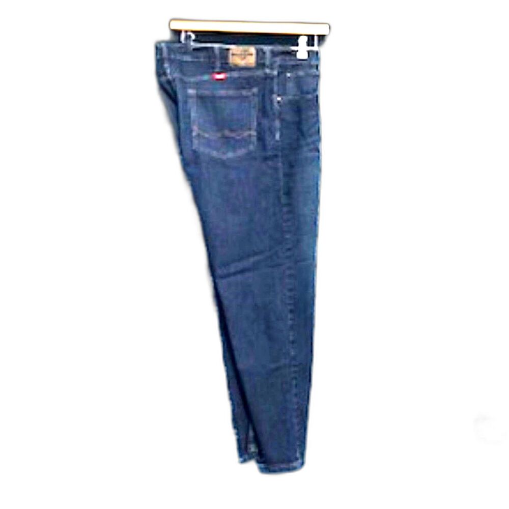 Size: 42 x 30 Boot Cut Relaxed Jeans . Wrangler . New w/ Tags